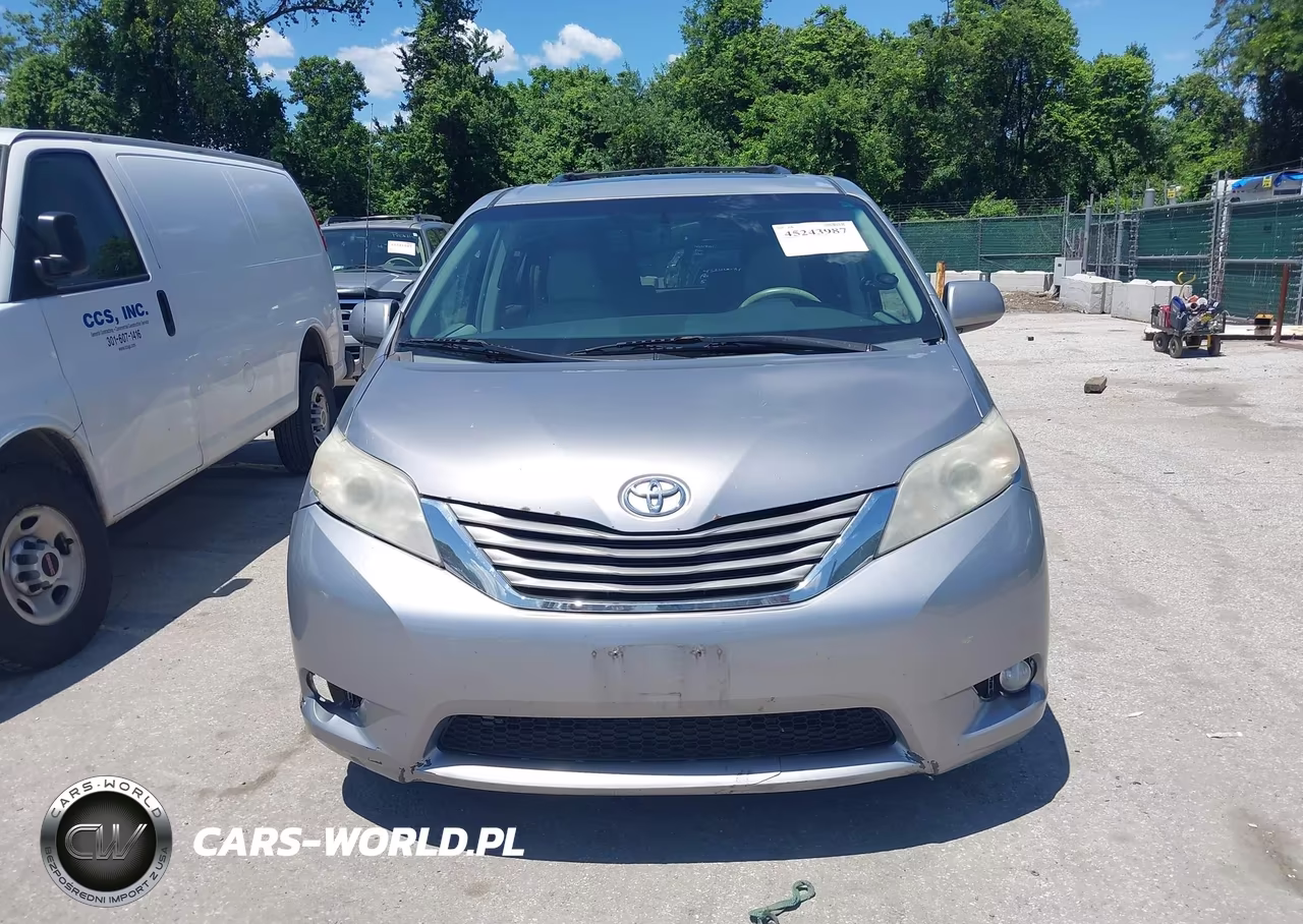 2012 Toyota Sienna Xle V6 8 Passenger VIN:5TDYK3DCXCS225871 - 12