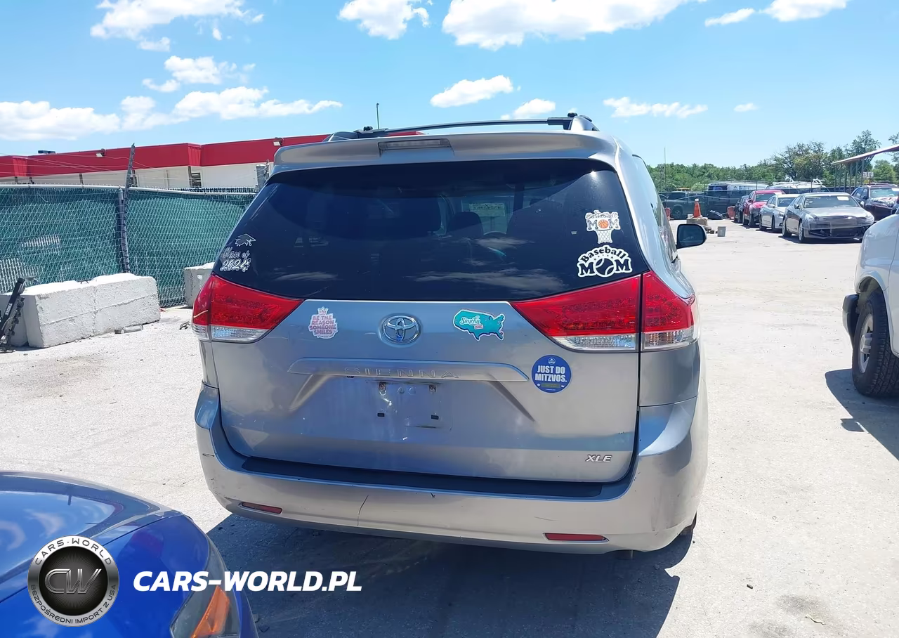 2012 Toyota Sienna Xle V6 8 Passenger VIN:5TDYK3DCXCS225871 - 16
