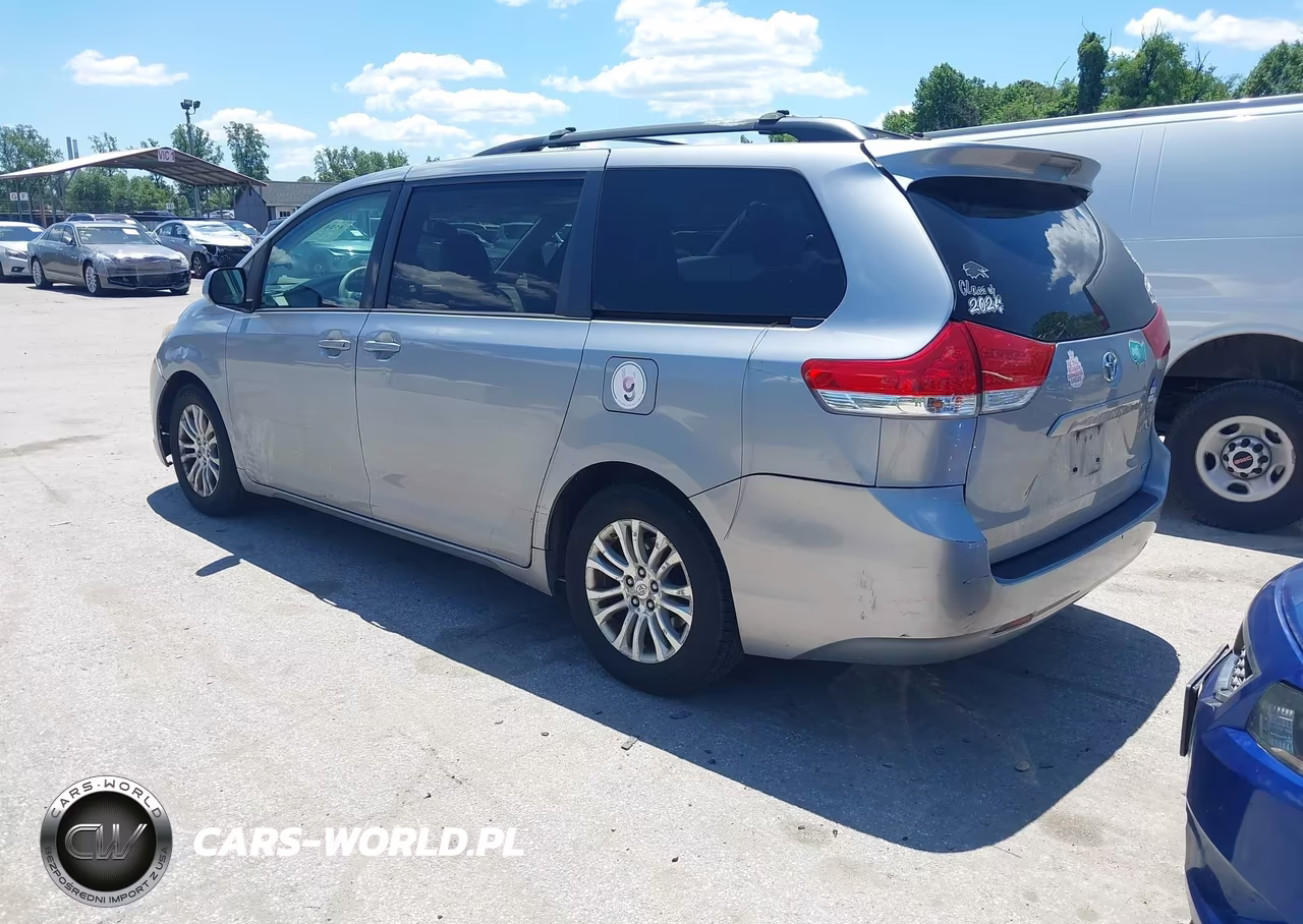 2012 Toyota Sienna Xle V6 8 Passenger VIN:5TDYK3DCXCS225871 - 3