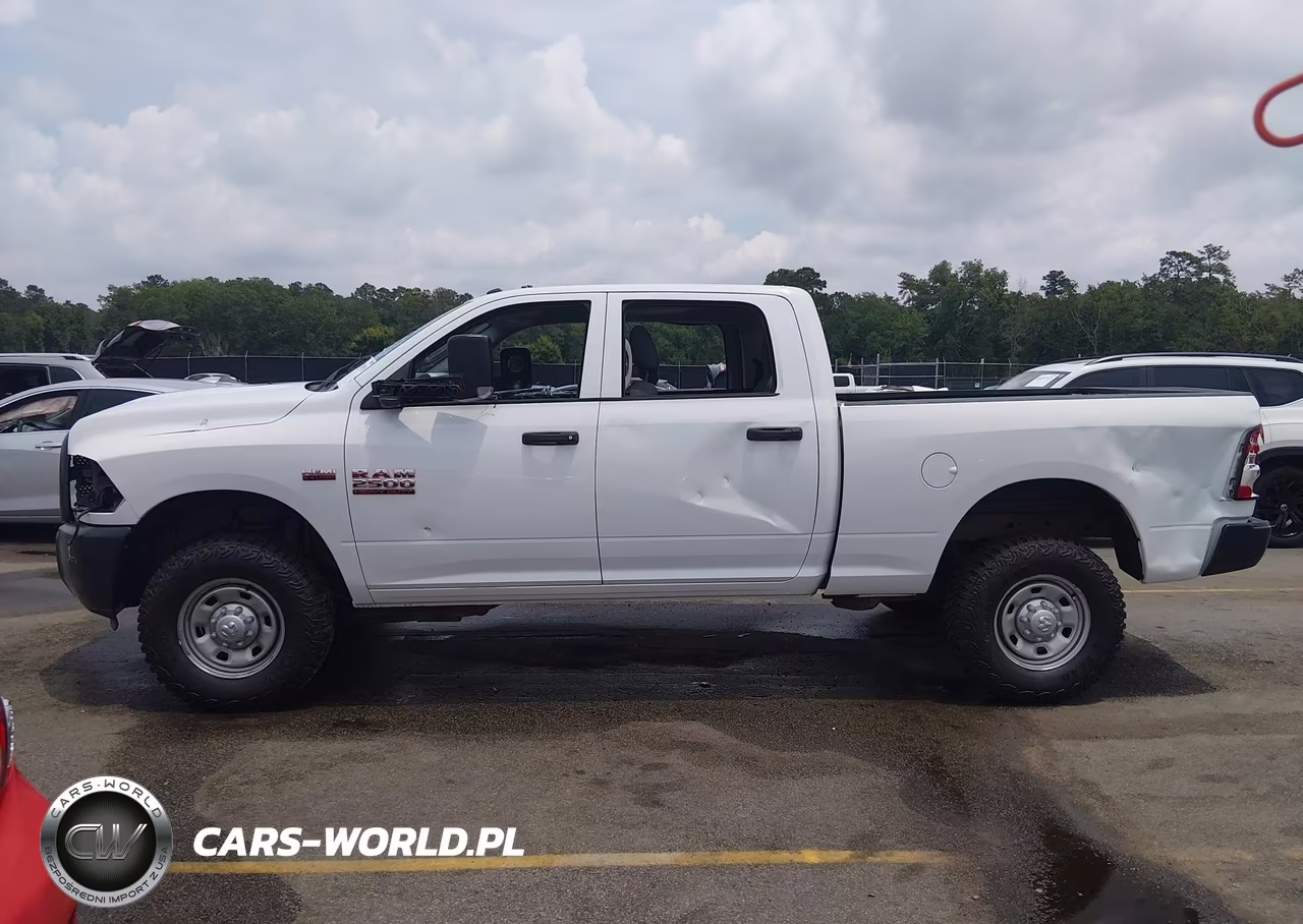 2017 Ram 2500 Tradesman 4X4 6'4 Box VIN:3C6UR5CJ8HG733887 - 14