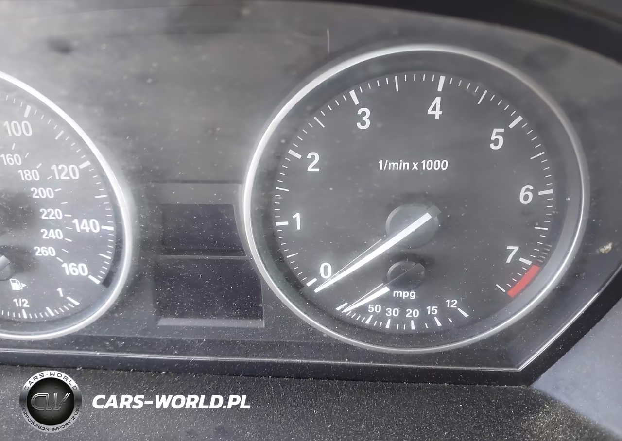 2015 BMW X1 xDrive28I VIN:WBAVL1C53FVY41698 - 14