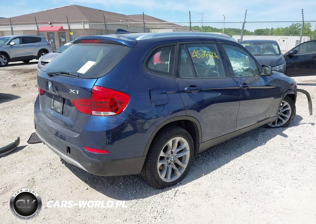 2015 BMW X1 xDrive28I VIN:WBAVL1C53FVY41698 - 4