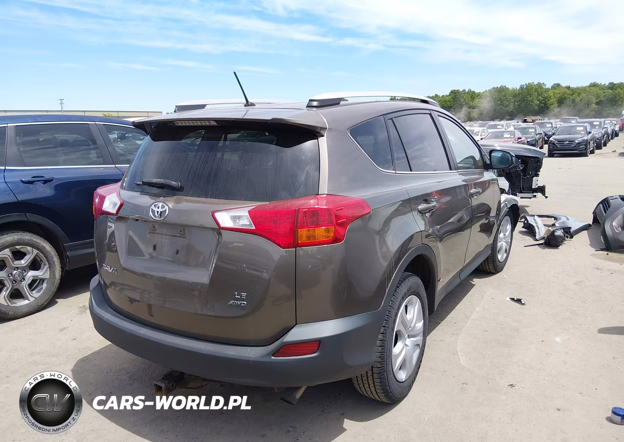 2015 Toyota Rav4 Le VIN:2T3BFREV0FW267417 - 4