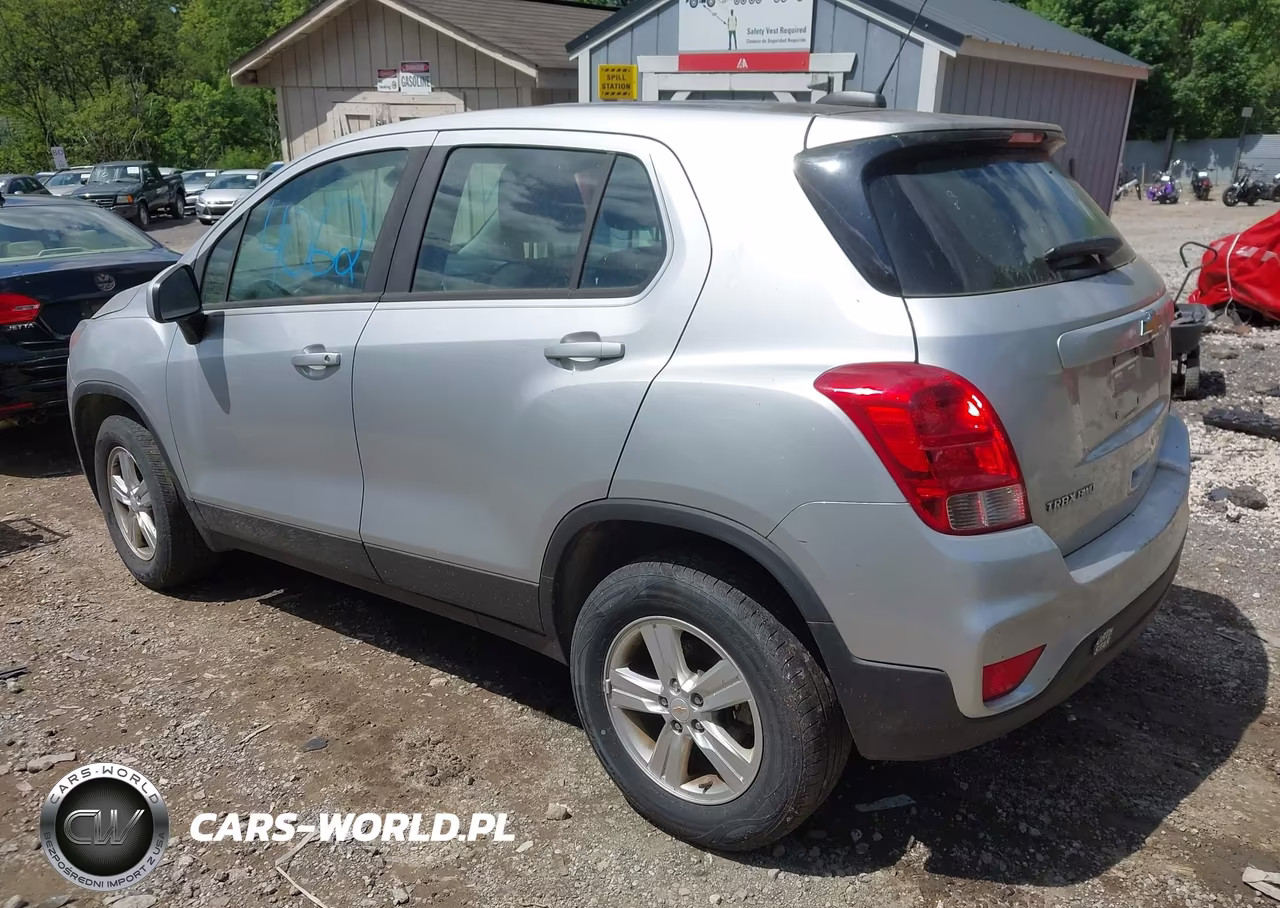 2018 Chevrolet Trax Ls VIN:KL7CJNSB7JB625052 - 3