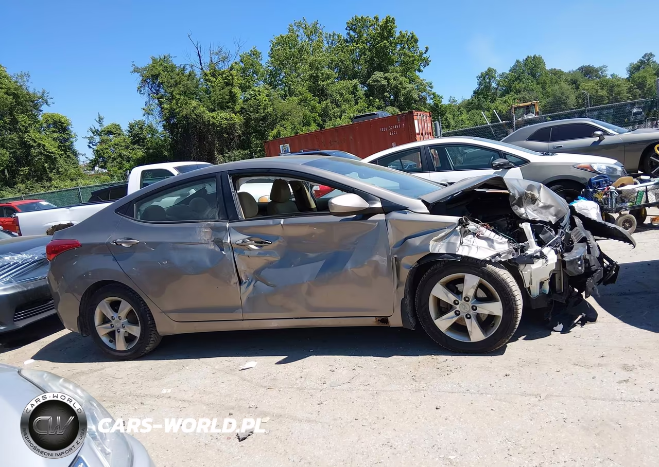 2012 Hyundai Elantra Gls VIN:5NPDH4AE3CH111662 - 13