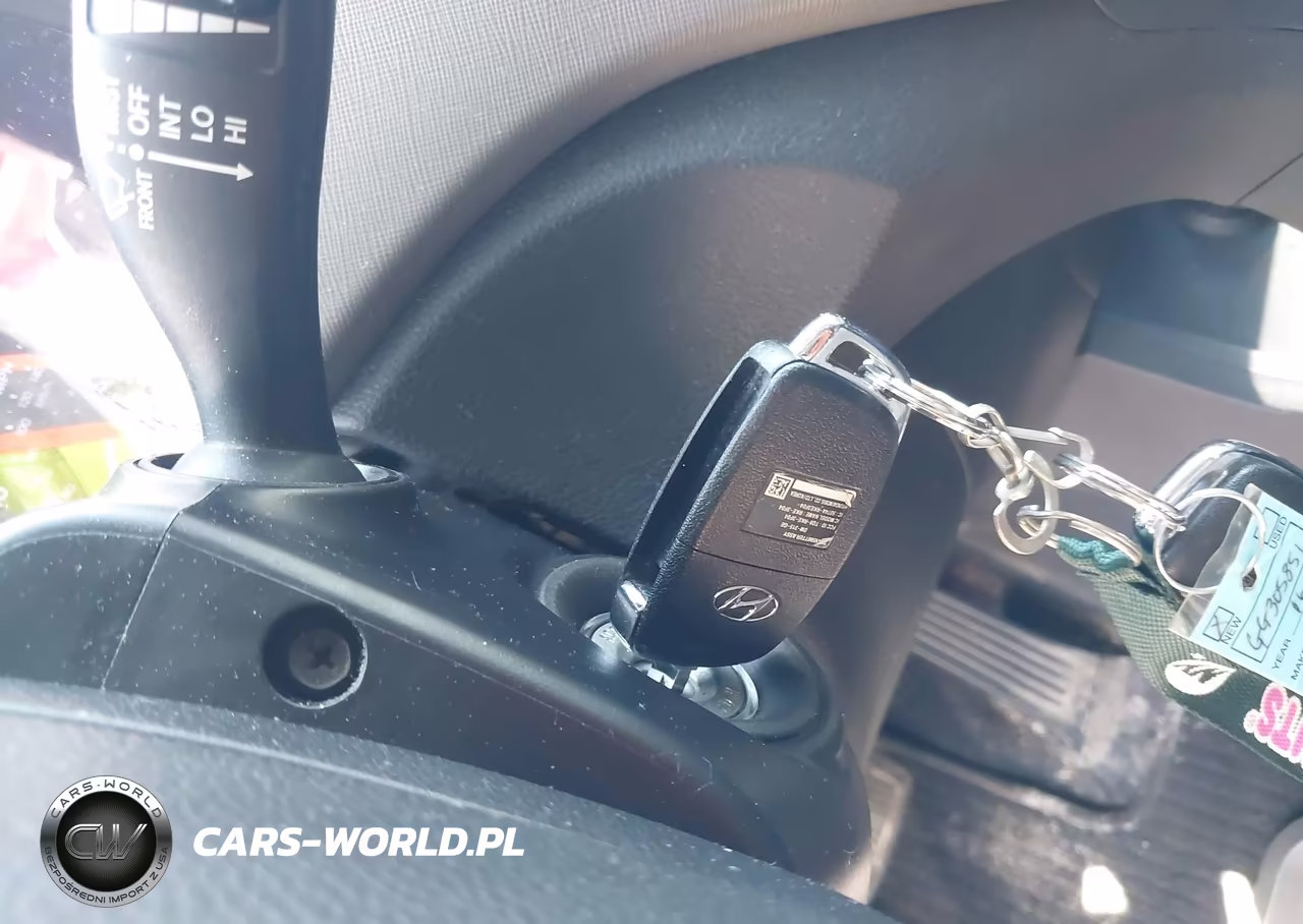 2016 Hyundai Santa Fe Sport 2.4L VIN:5XYZUDLBXGG305851 - 11