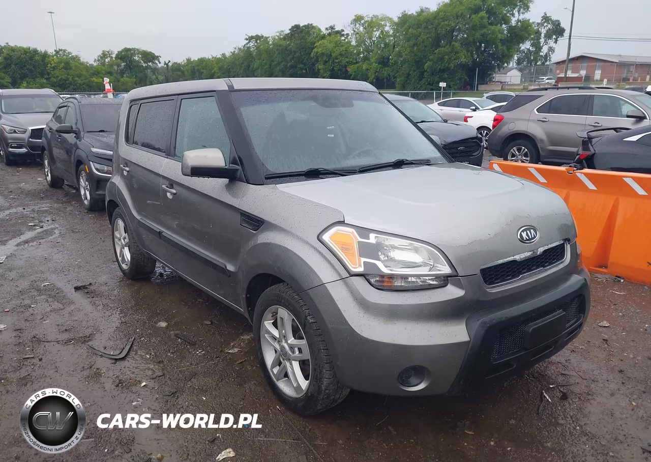 2011 Kia Soul +