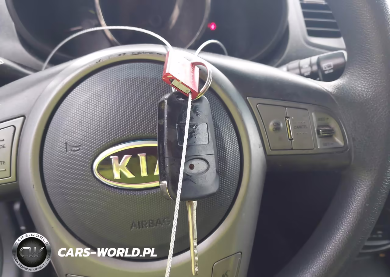 2011 Kia Soul + VIN:KNDJT2A25B7302224 - 11