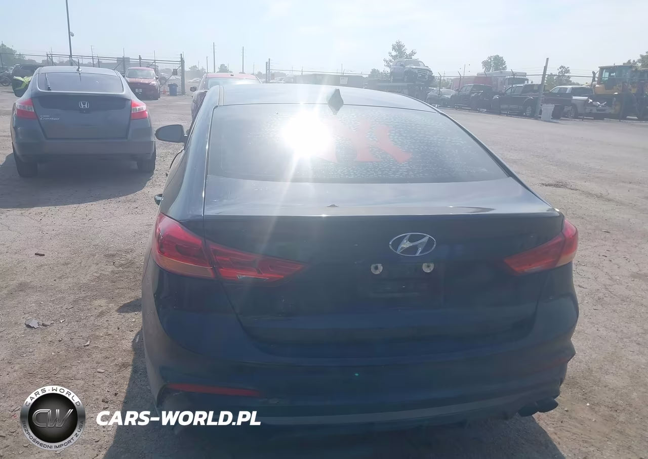 2018 Hyundai Elantra Sport VIN:KMHD04LB5JU519038 - 17