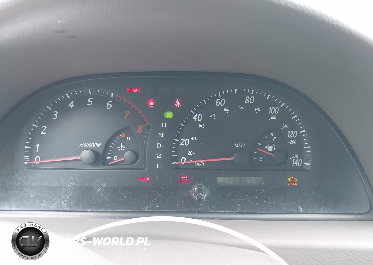 2002 Toyota Camry Le VIN:4T1BE32K72U113560 - 7