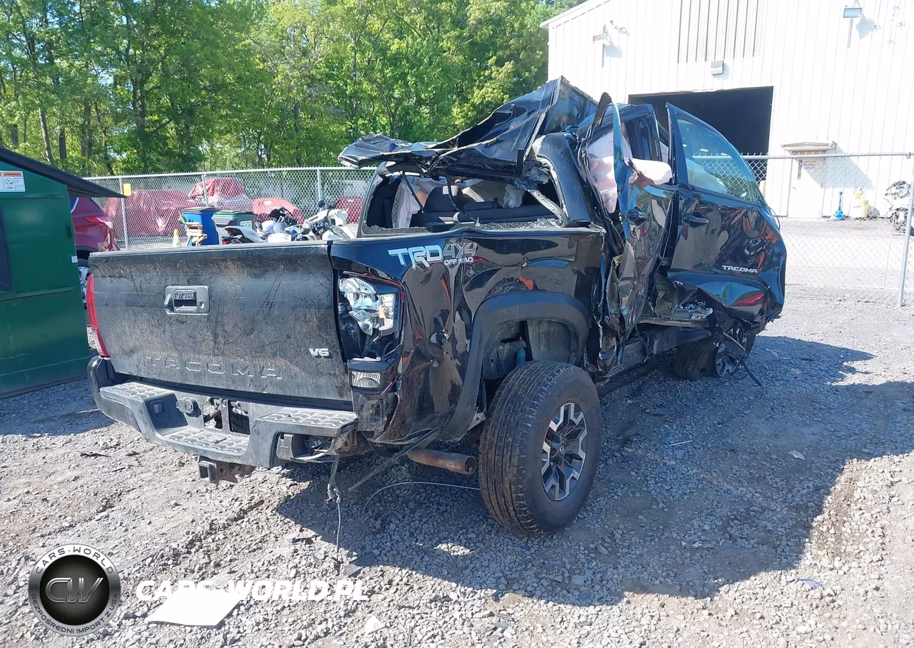 2019 Toyota Tacoma Trd Off Road VIN:3TMCZ5AN2KM240161 - 4