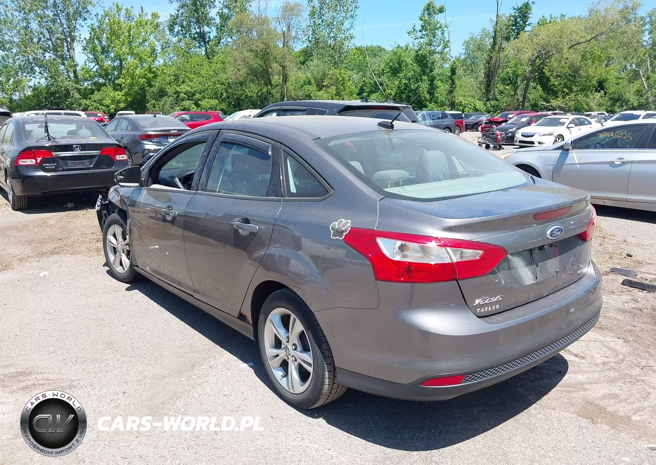 2013 Ford Focus Se VIN:1FADP3F27DL351019 - 3