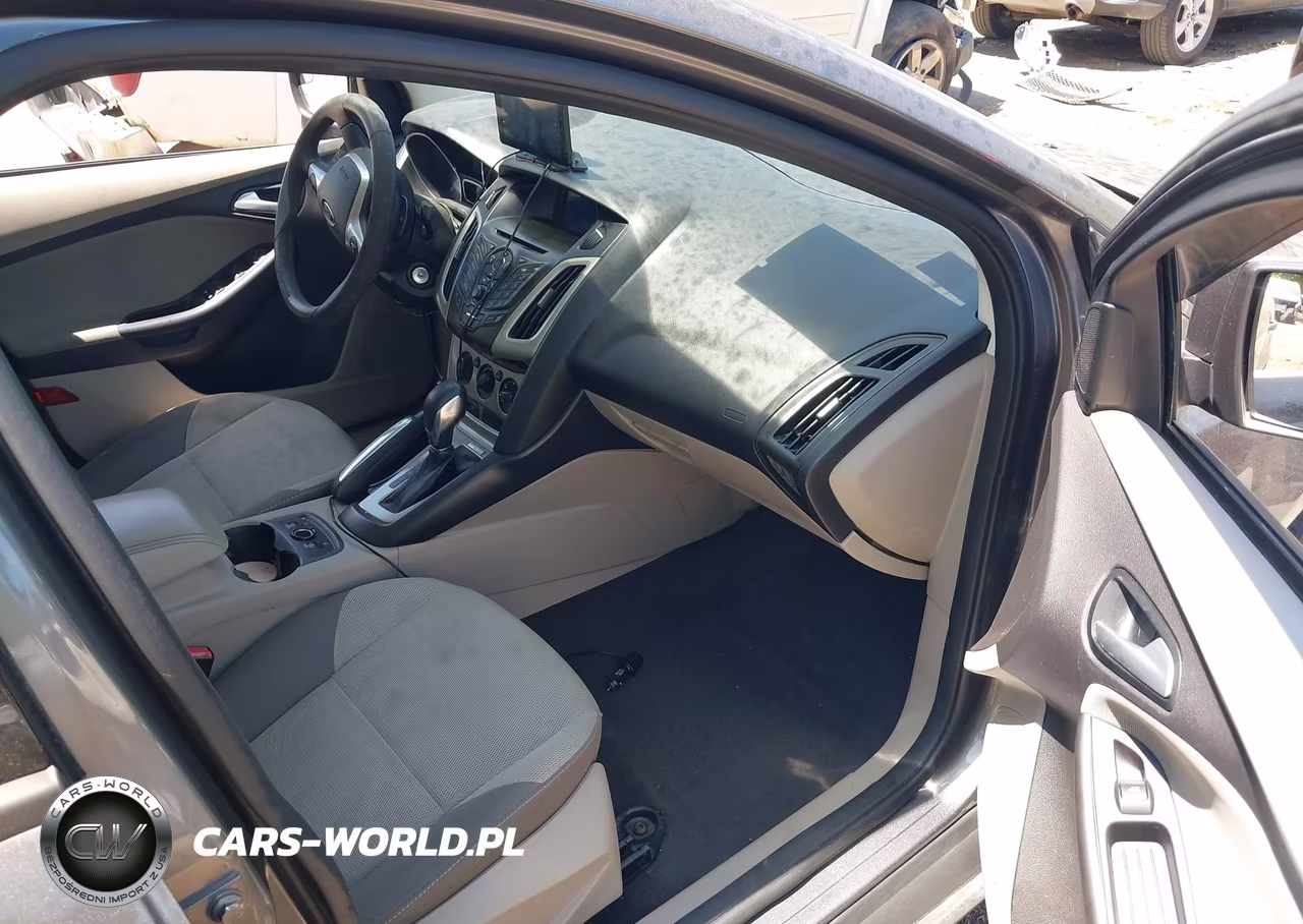 2013 Ford Focus Se VIN:1FADP3F27DL351019 - 5
