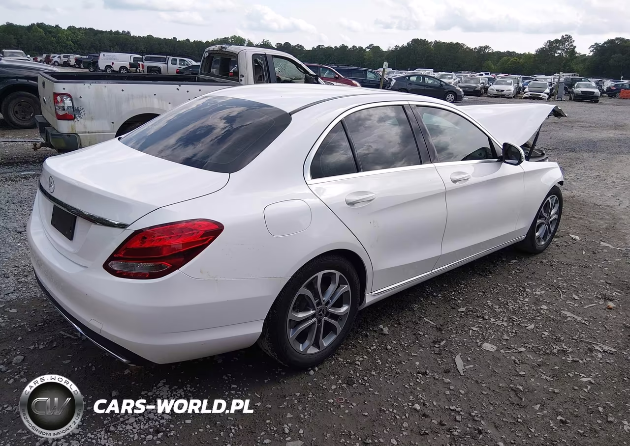 2018 Mercedes-Benz C 300 VIN:55SWF4JB7JU275947 - 4