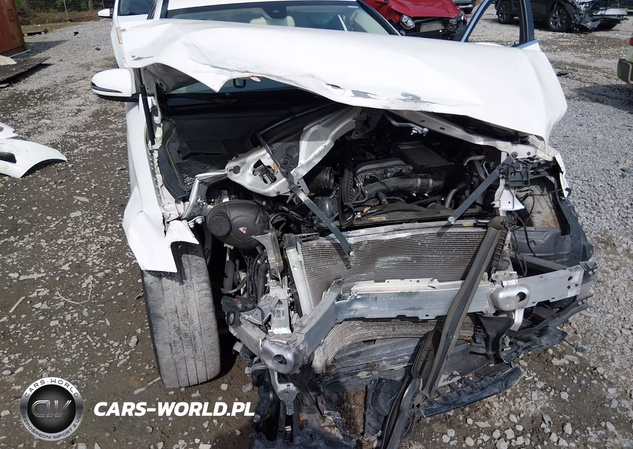 2018 Mercedes-Benz C 300 VIN:55SWF4JB7JU275947 - 6