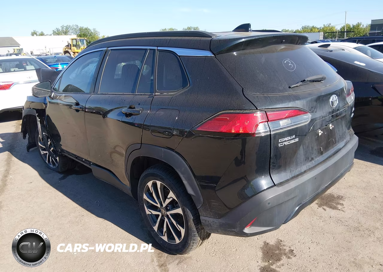 2022 Toyota Corolla Cross Xle VIN:7MUEAABG6NV011145 - 3