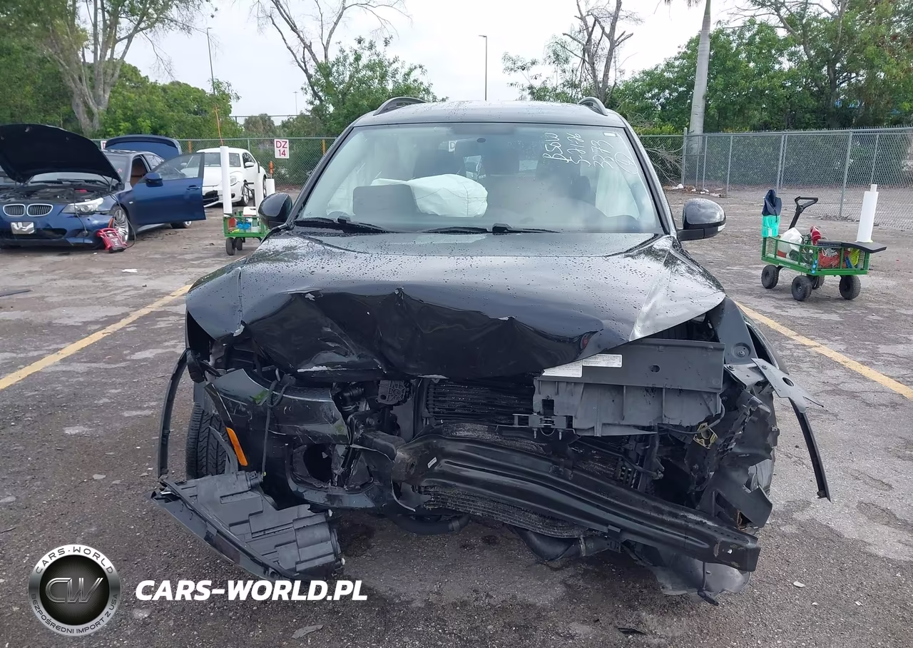 2017 Volkswagen Tiguan 2.0T-2.0T S VIN:WVGAV7AX8HK053373 - 6