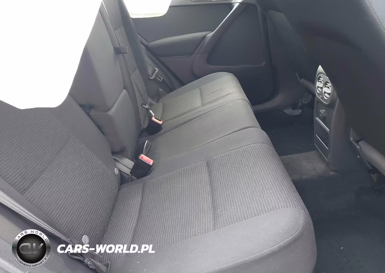 2017 Volkswagen Tiguan 2.0T-2.0T S VIN:WVGAV7AX8HK053373 - 8
