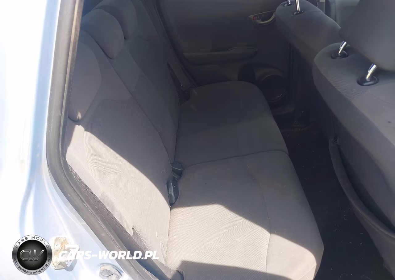 2009 Honda Fit VIN:JHMGE88249S060576 - 8