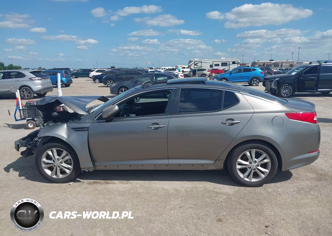 2012 Kia Optima Sx VIN:5XXGR4A69CG047044 - 15