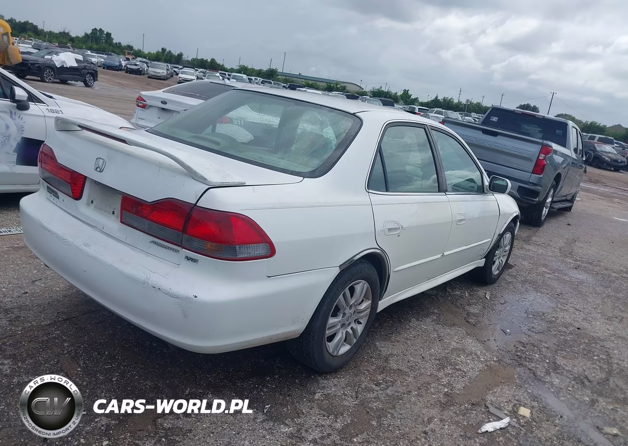 2002 Honda Accord 3.0 Ex VIN:1HGCG16502A043043 - 4