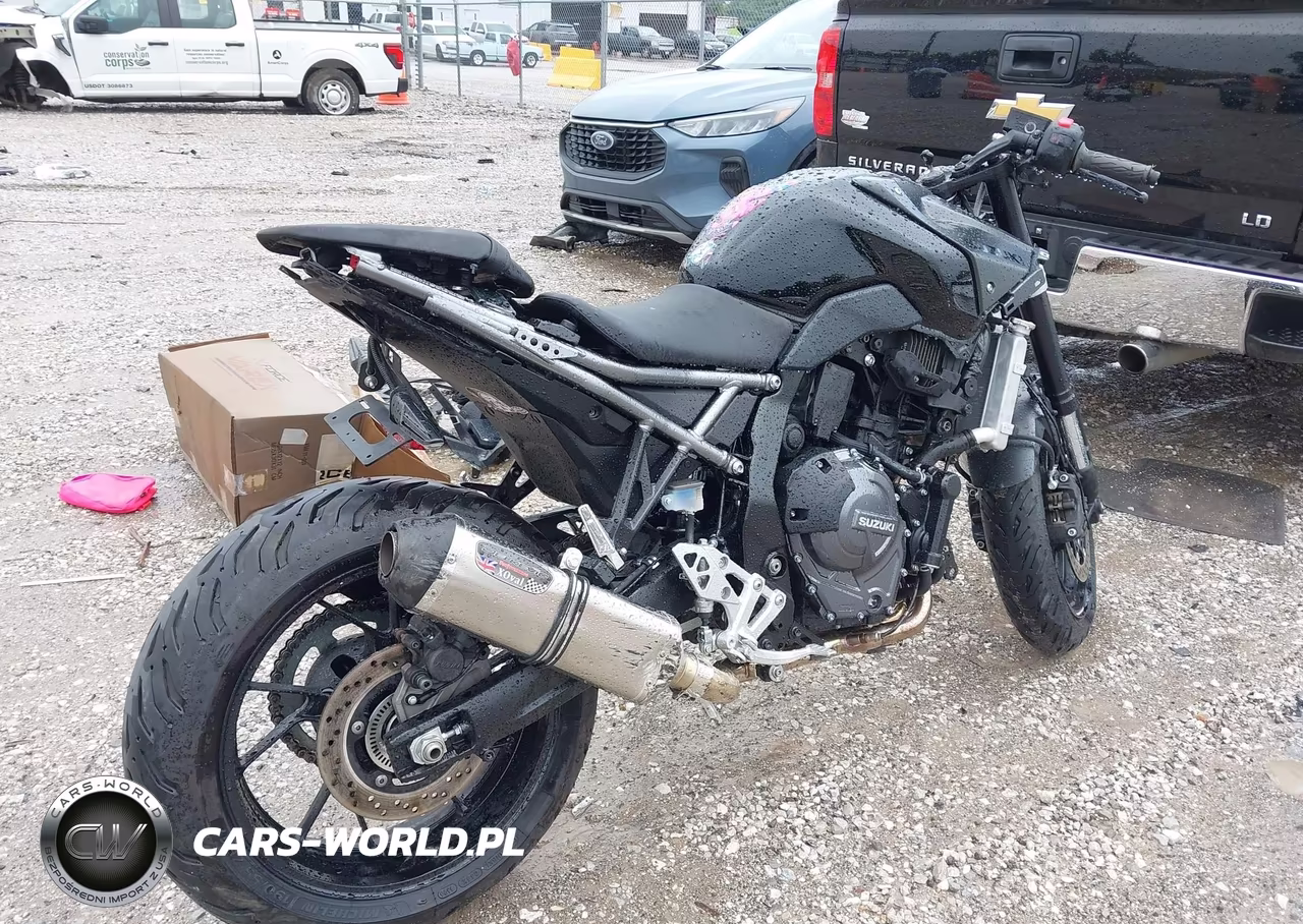 2025 Suzuki Gsx800 F VIN:JS1EM13B0S7100133 - 4