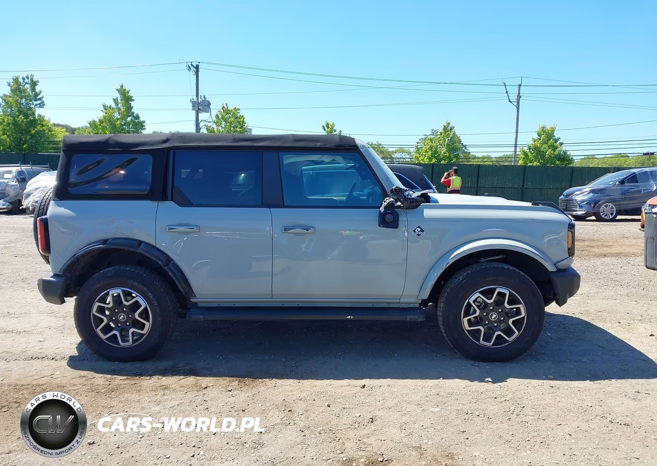 2022 Ford Bronco Outer Banks VIN:1FMDE5DH7NLB88470 - 14