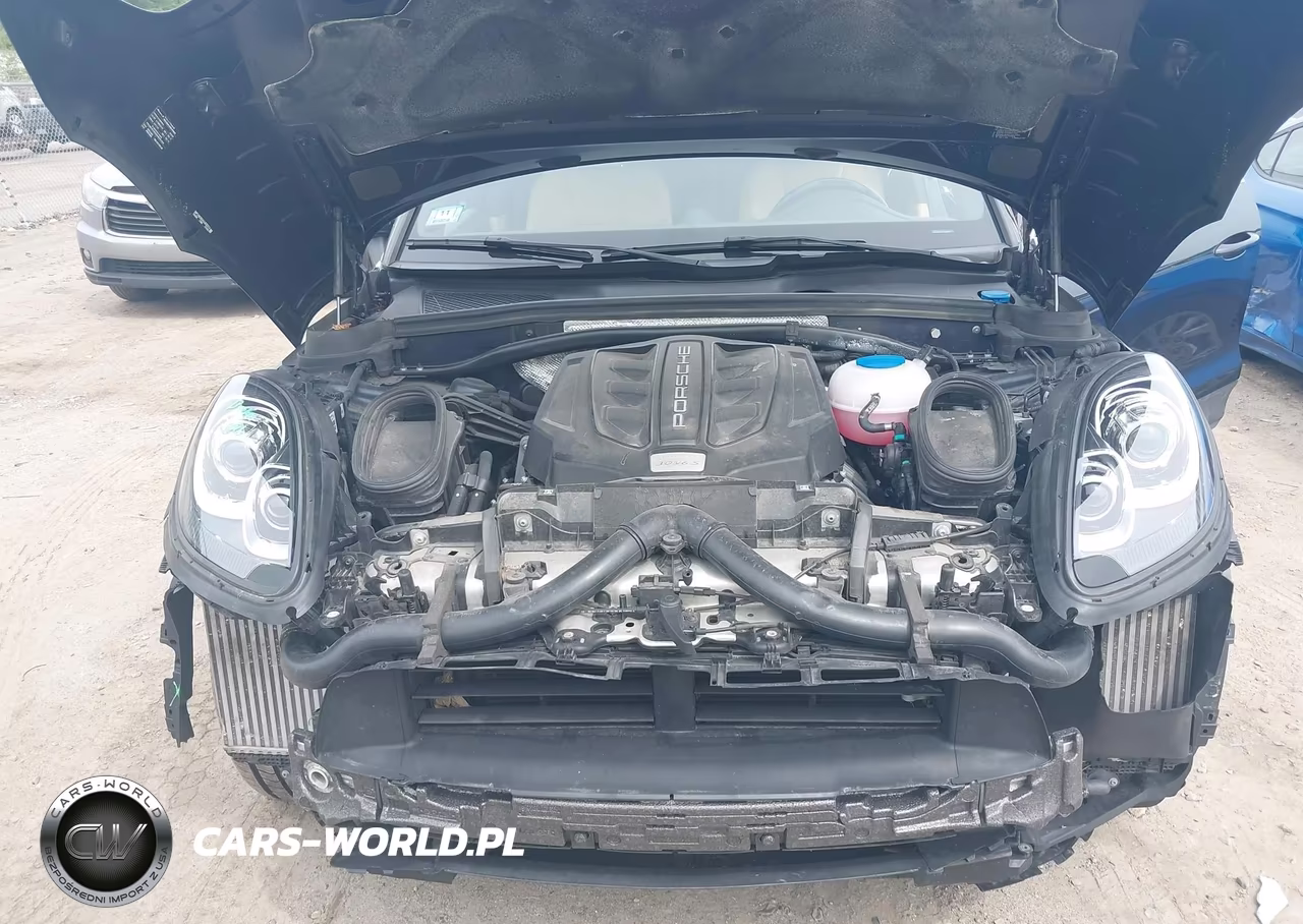 2018 Porsche Macan S VIN:WP1AB2A54JLB32214 - 10