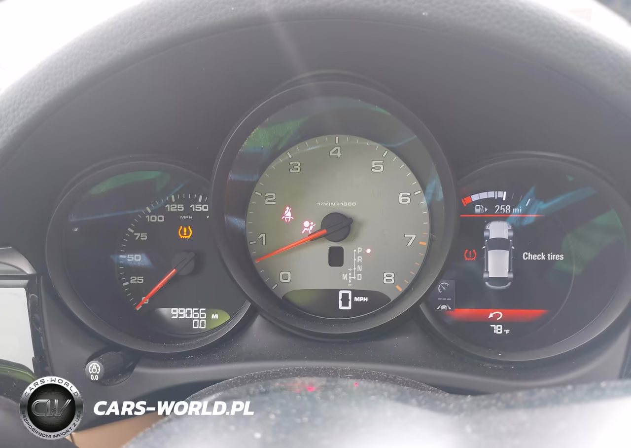 2018 Porsche Macan S VIN:WP1AB2A54JLB32214 - 7