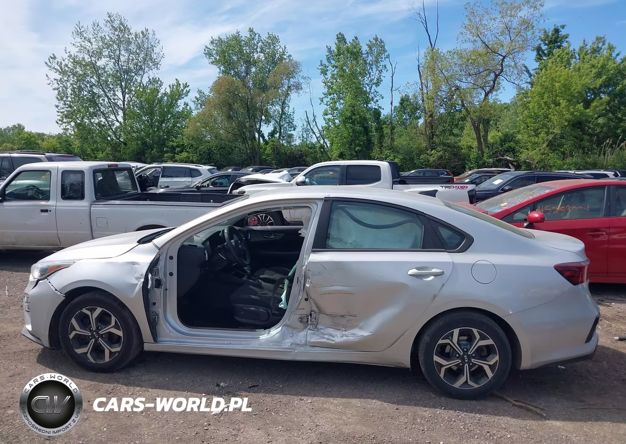 2019 Kia Forte Lxs VIN:3KPF24AD7KE006286 - 15