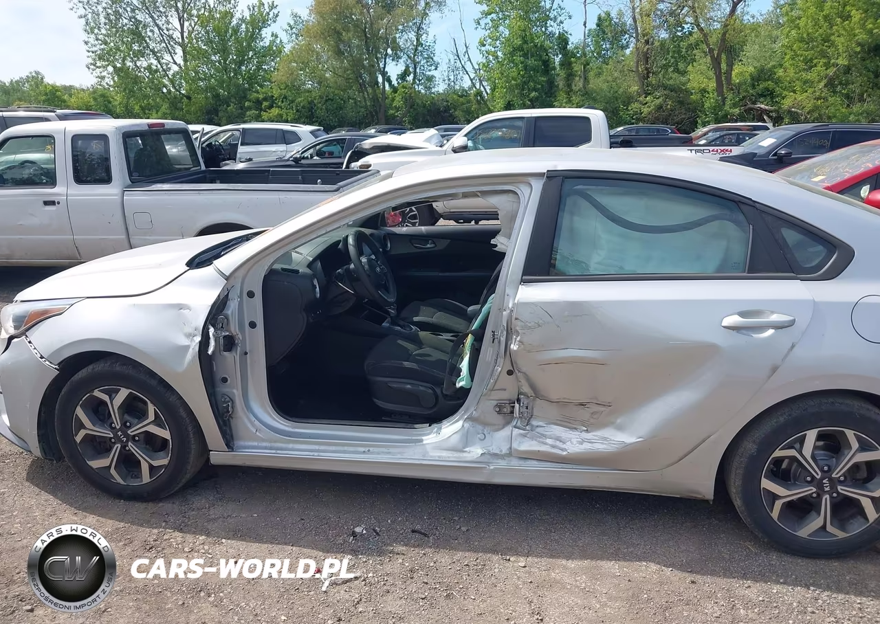 2019 Kia Forte Lxs VIN:3KPF24AD7KE006286 - 6