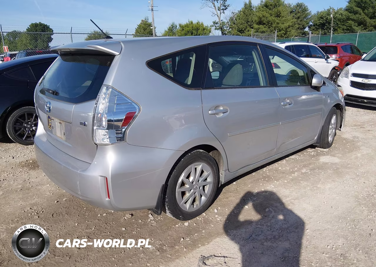 2012 Toyota Prius V Two VIN:JTDZN3EU5C3064771 - 4