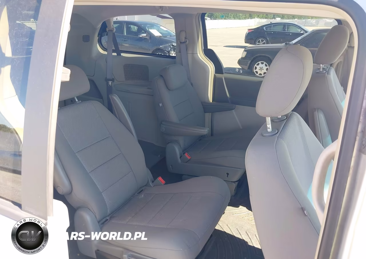 2008 Dodge Grand Caravan Sxt VIN:1D8HN54PX8B106370 - 8