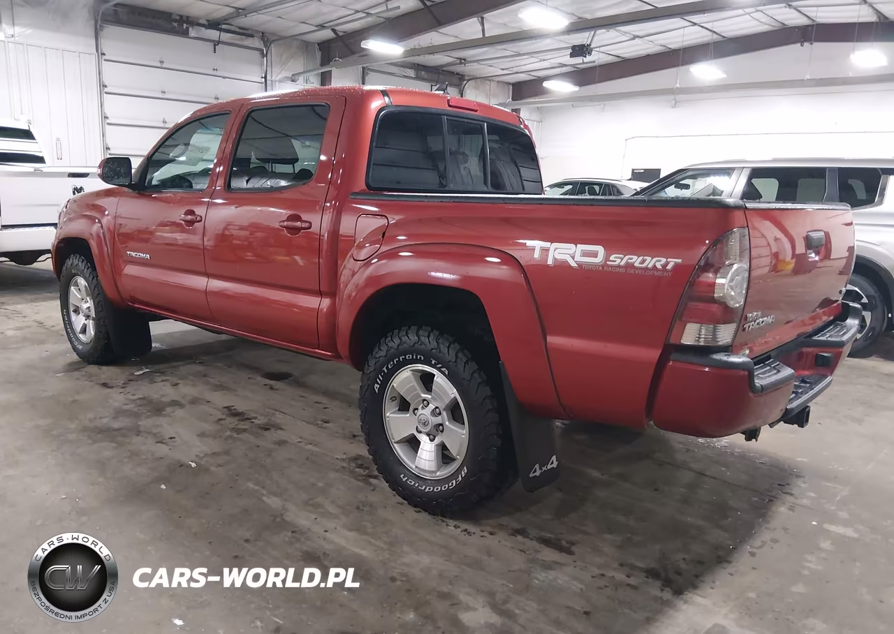 2014 Toyota Tacoma Base V6 VIN:3TMLU4EN6EM142080 - 3