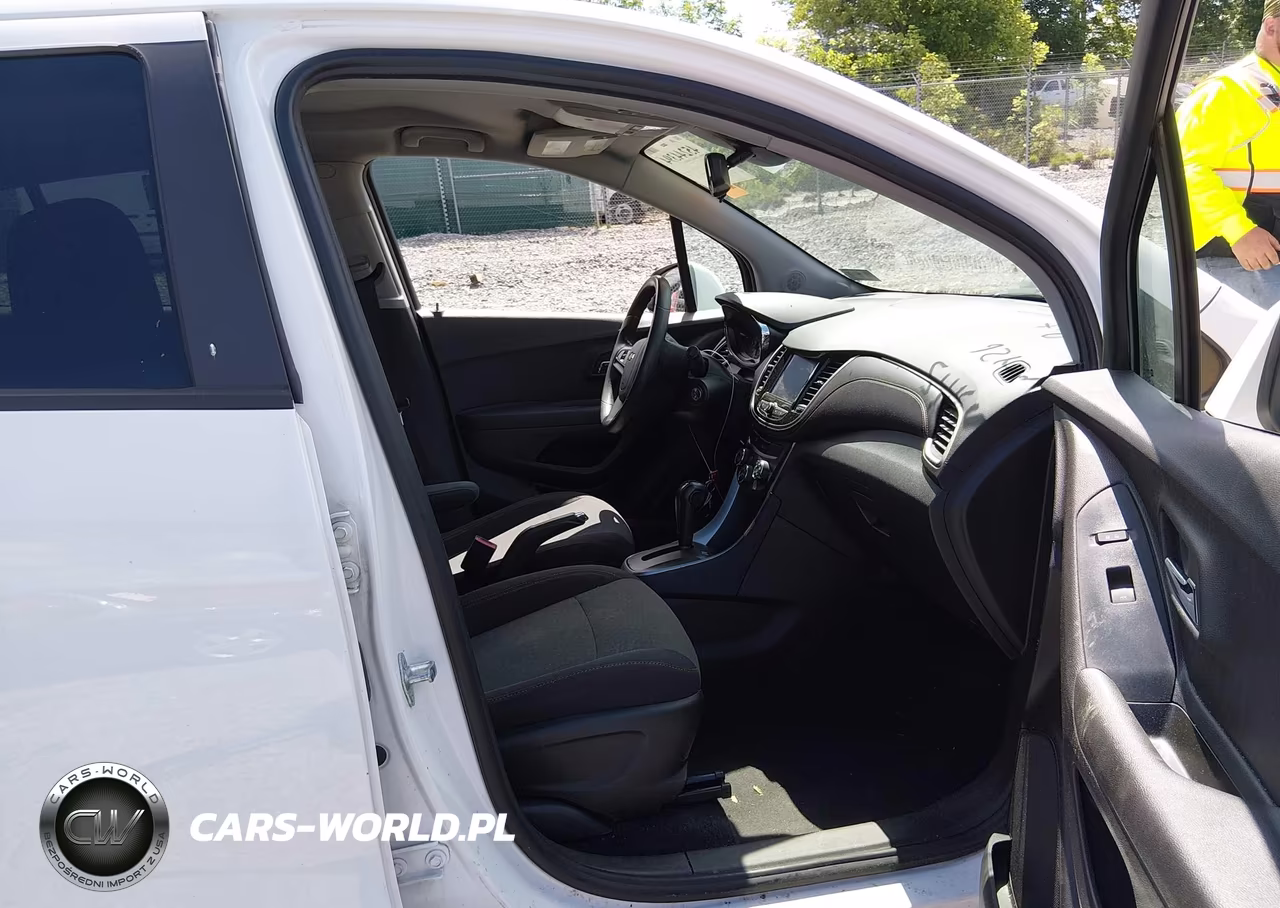 2020 Chevrolet Trax Fwd Ls VIN:3GNCJKSB1LL196775 - 5