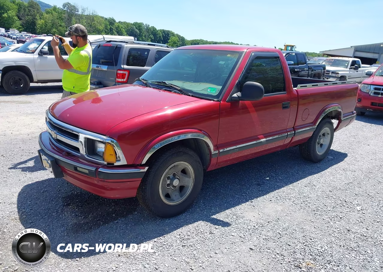 1996 Chevrolet S Truck S10 VIN:1GCCS14X9TK207676 - 2
