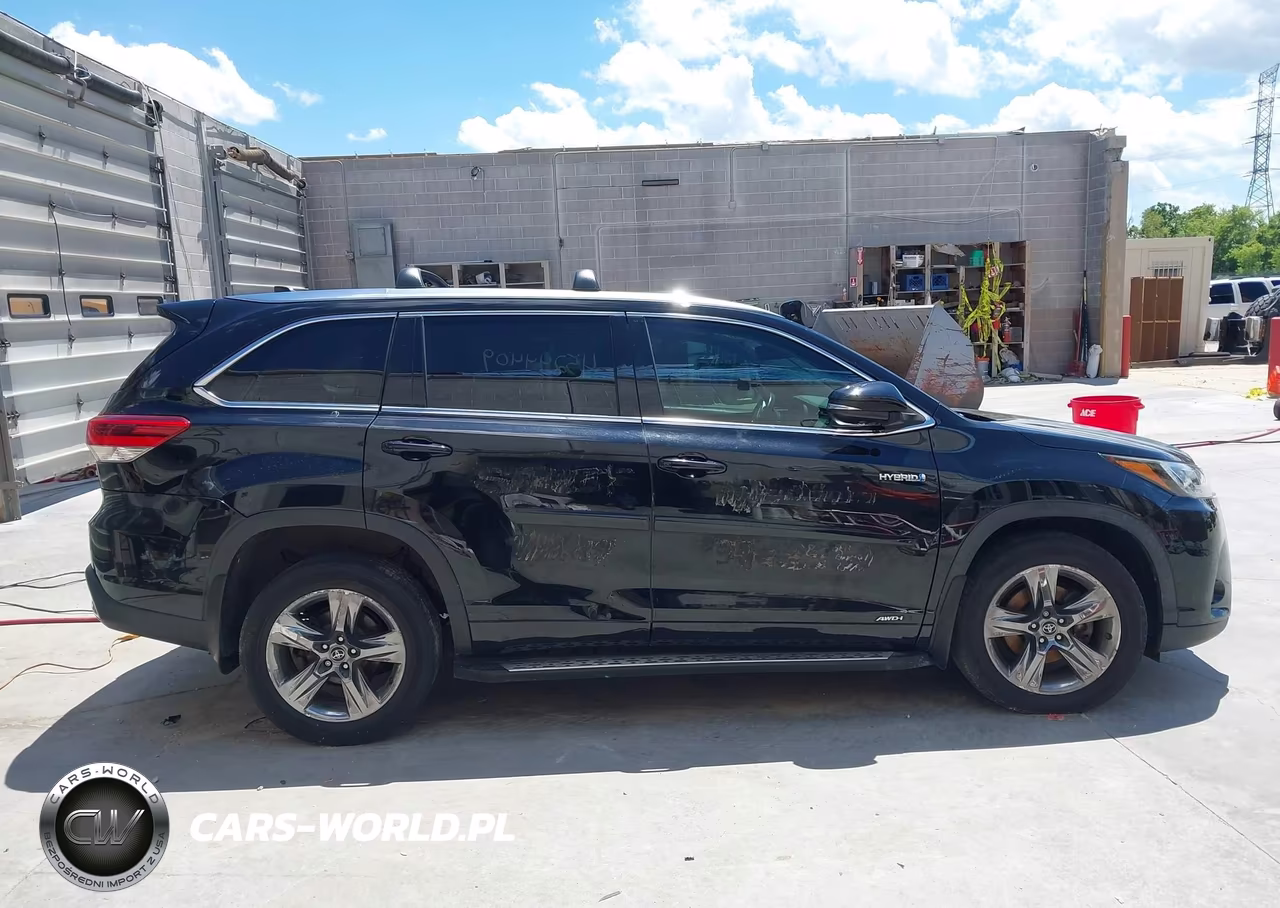 2019 Toyota Highlander Hybrid Limited Platinum VIN:5TDDGRFHXKS066876 - 13