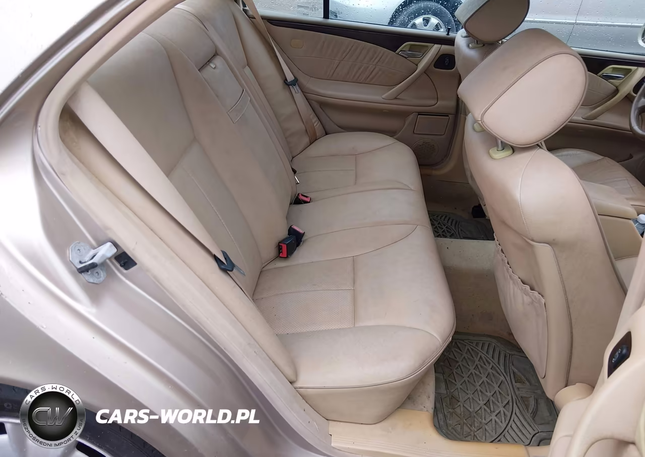 2000 Mercedes-Benz E 320 VIN:WDBJF65J5YB091465 - 8