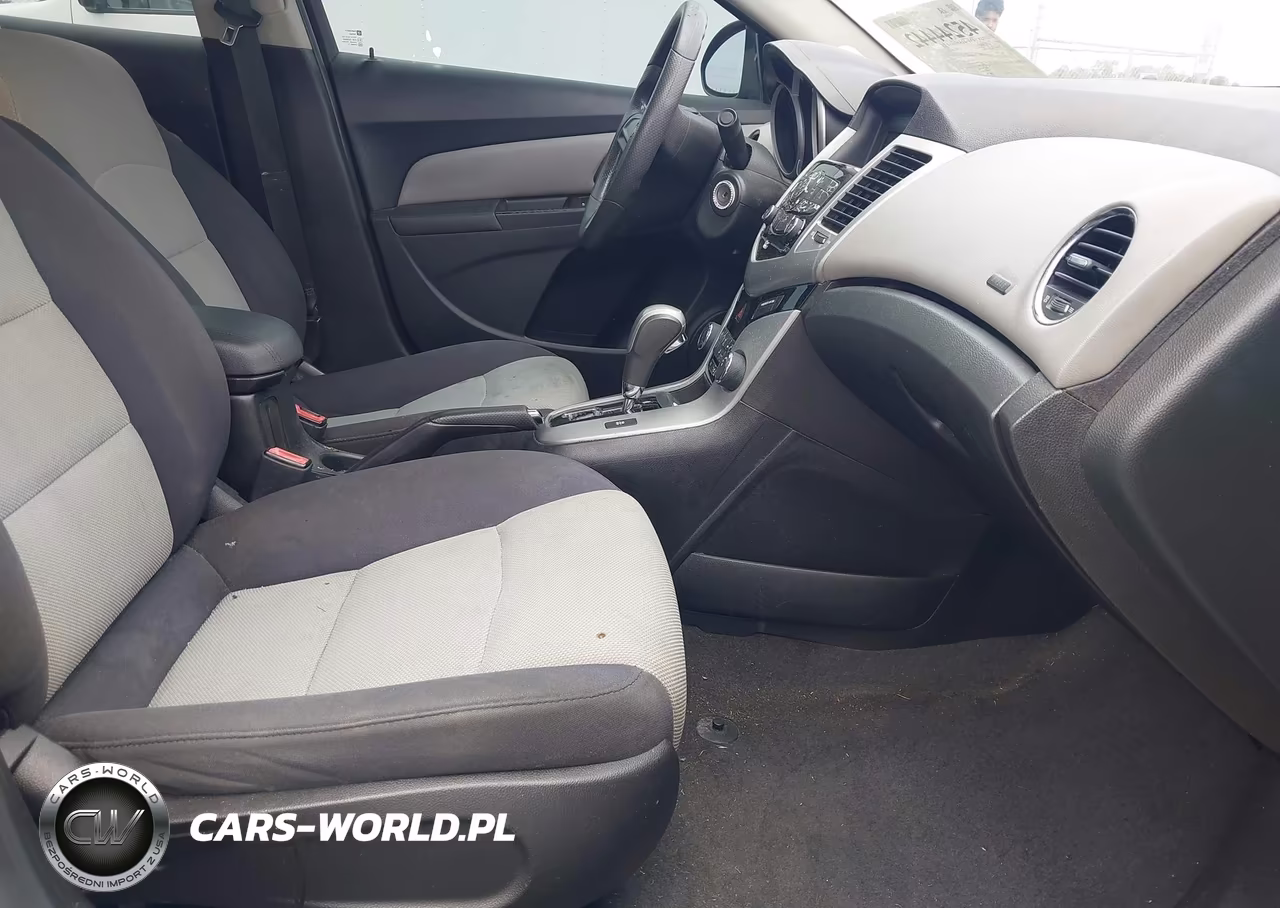 2012 Chevrolet Cruze Ls VIN:1G1PC5SH2C7286461 - 5