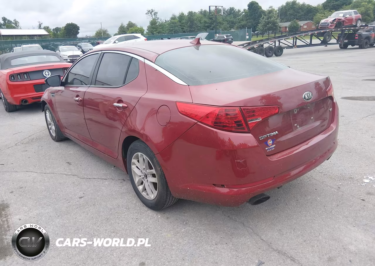 2013 Kia Optima Lx VIN:5XXGM4A72DG236207 - 3