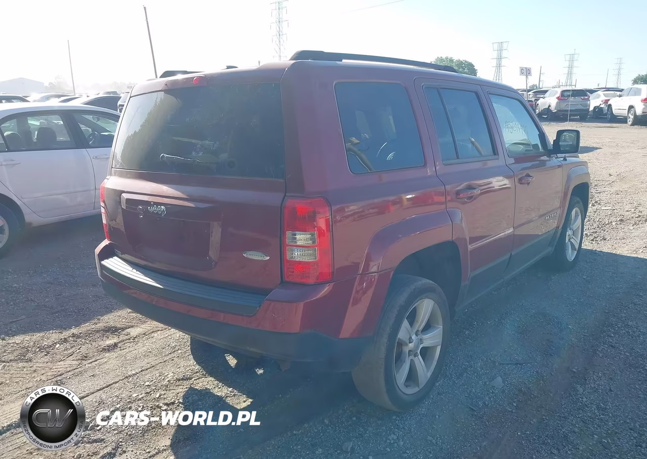 2014 Jeep Patriot Latitude VIN:1C4NJPFB1ED529428 - 4