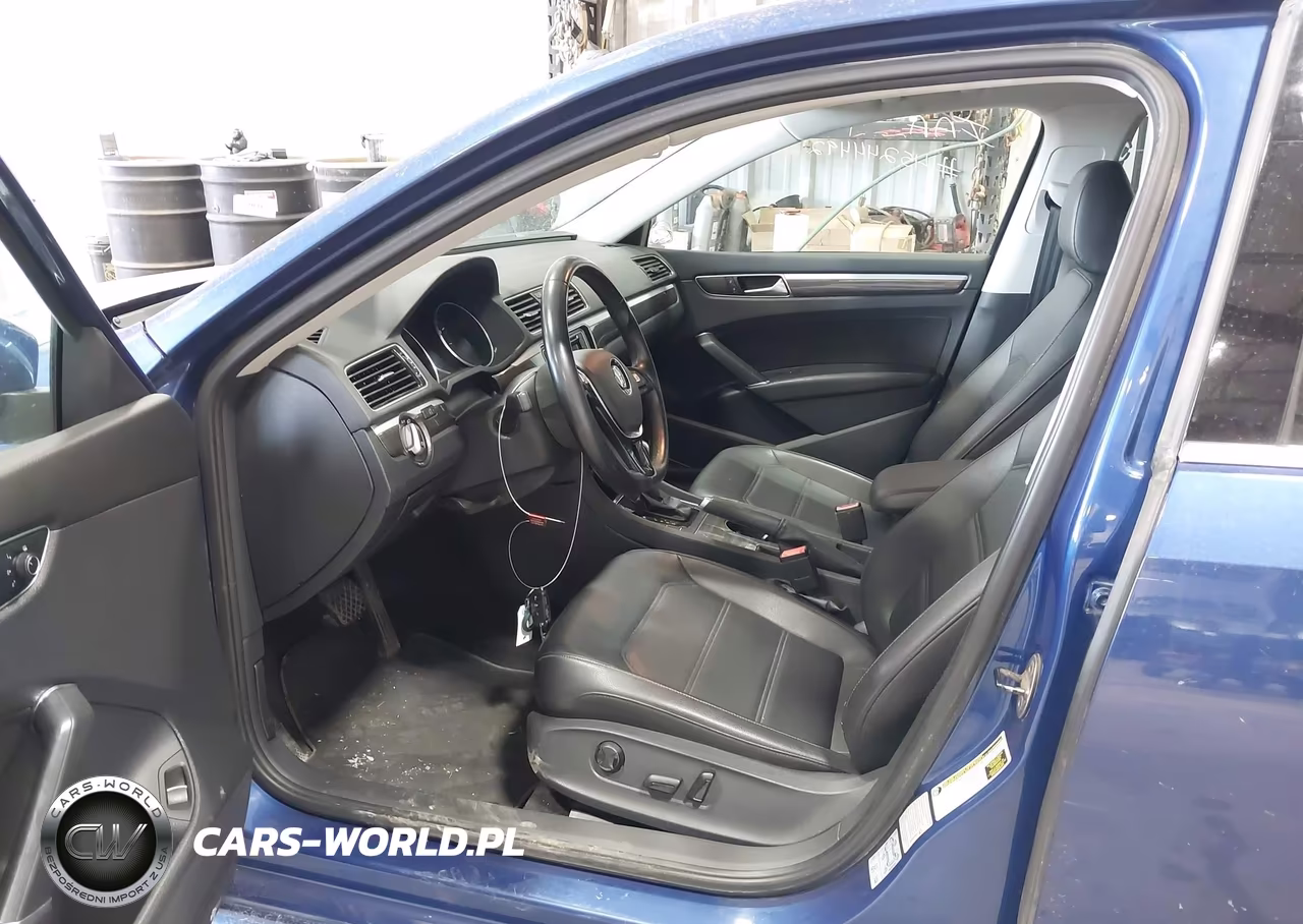 2017 Volkswagen Passat 1.8T Se VIN:1VWBT7A34HC002696 - 5