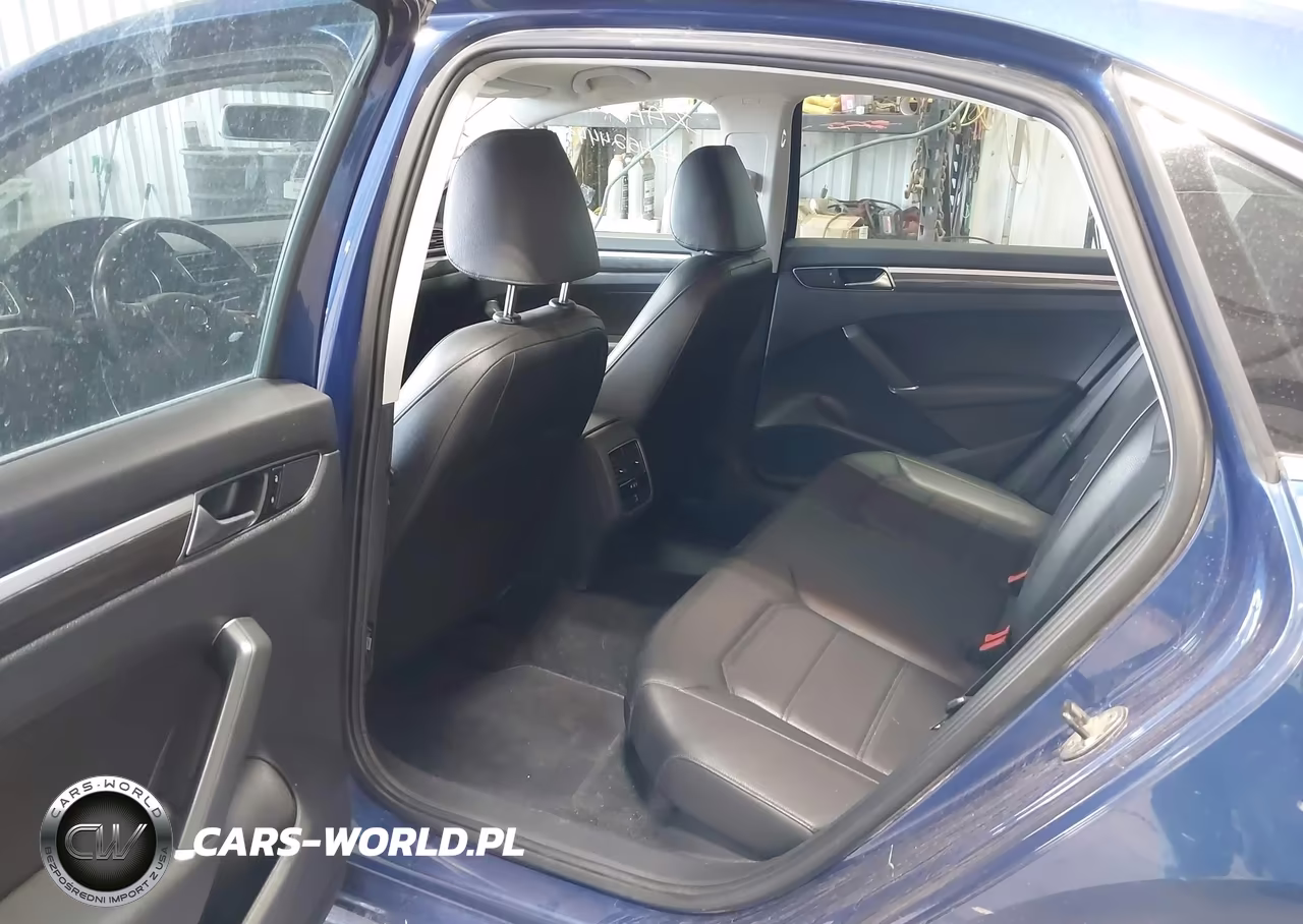 2017 Volkswagen Passat 1.8T Se VIN:1VWBT7A34HC002696 - 8