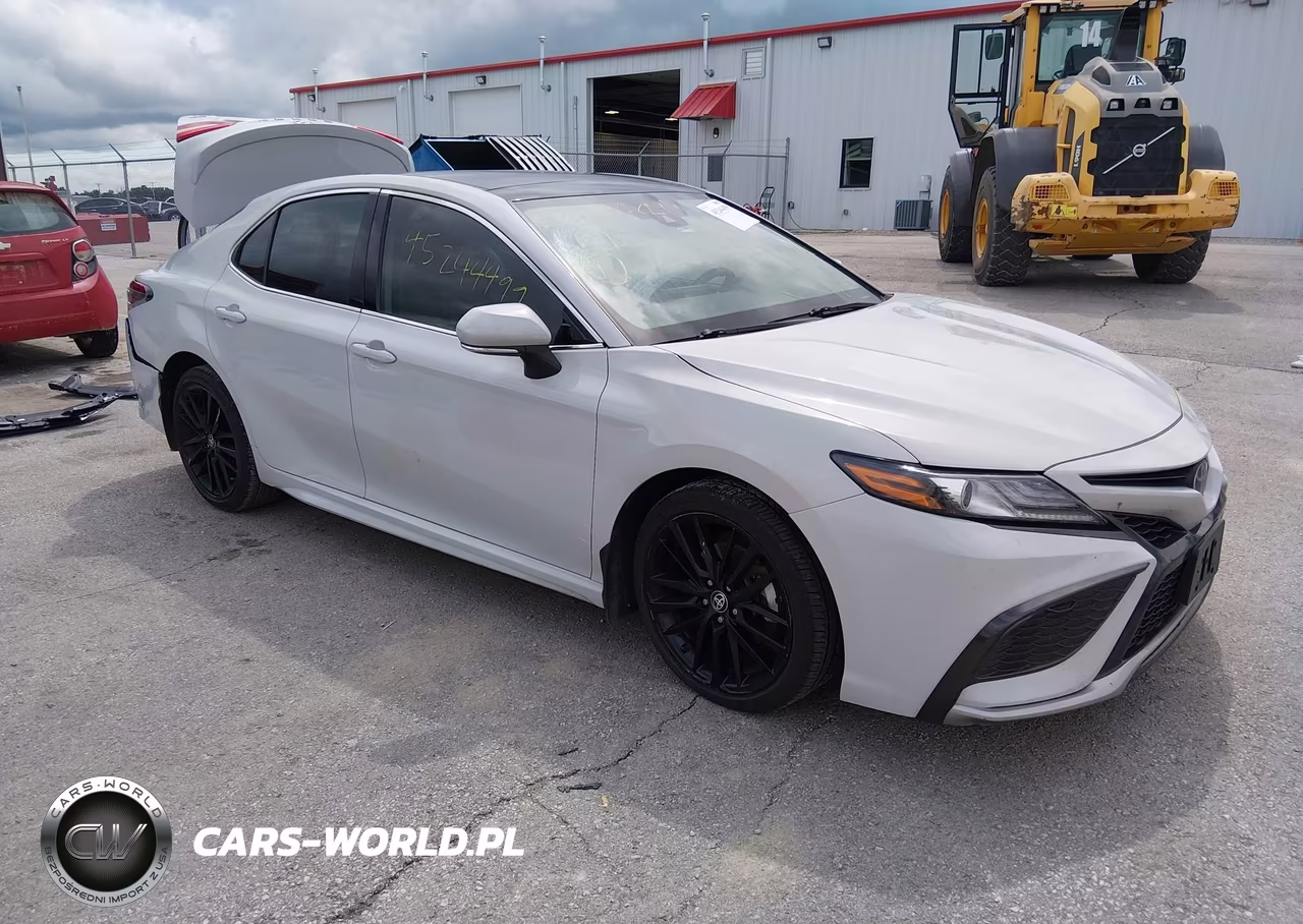 2022 Toyota Camry Xse V6 – zdjęcie 1 z 17