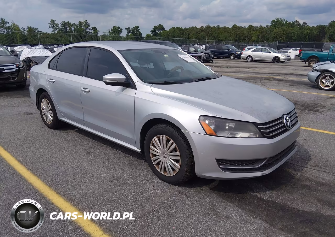 2015 Volkswagen Passat 1.8T S – zdjęcie 1 z 11