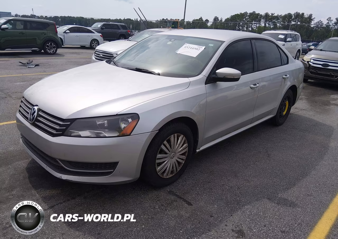2015 Volkswagen Passat 1.8T S VIN:1VWAS7A38FC017231 - 2