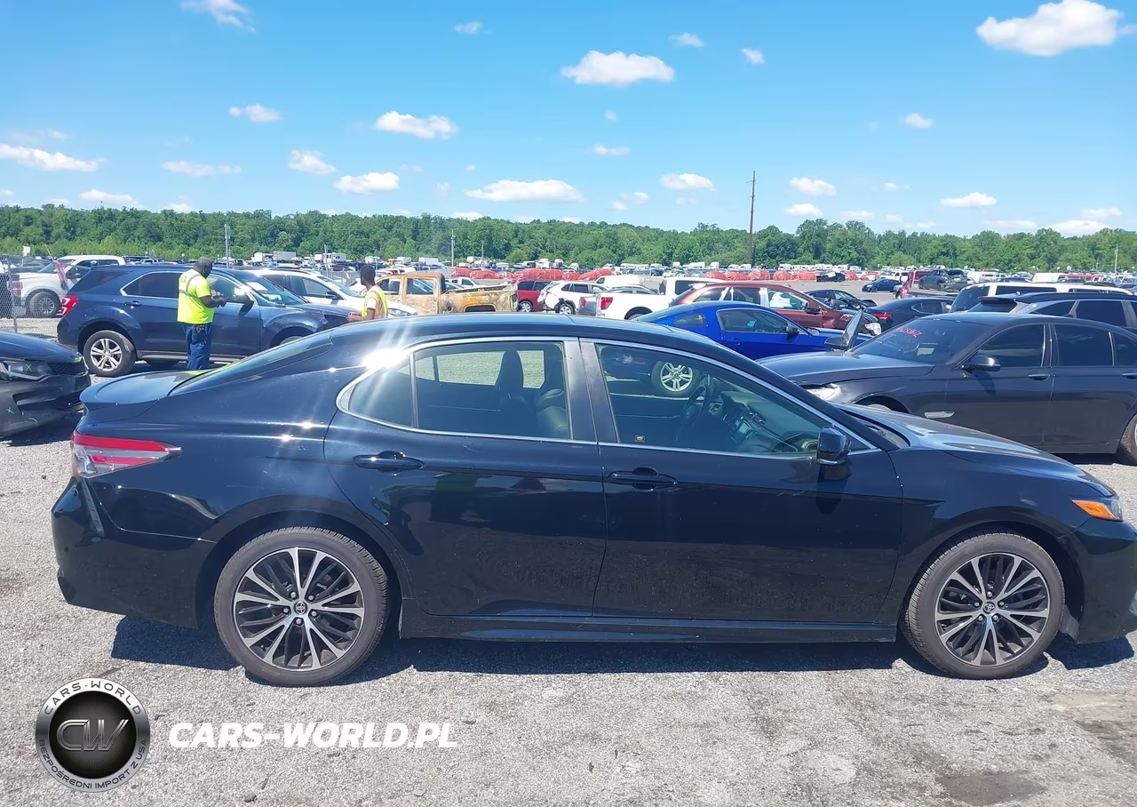 2018 Toyota Camry Se VIN:JTNB11HK7J3027984 - 13