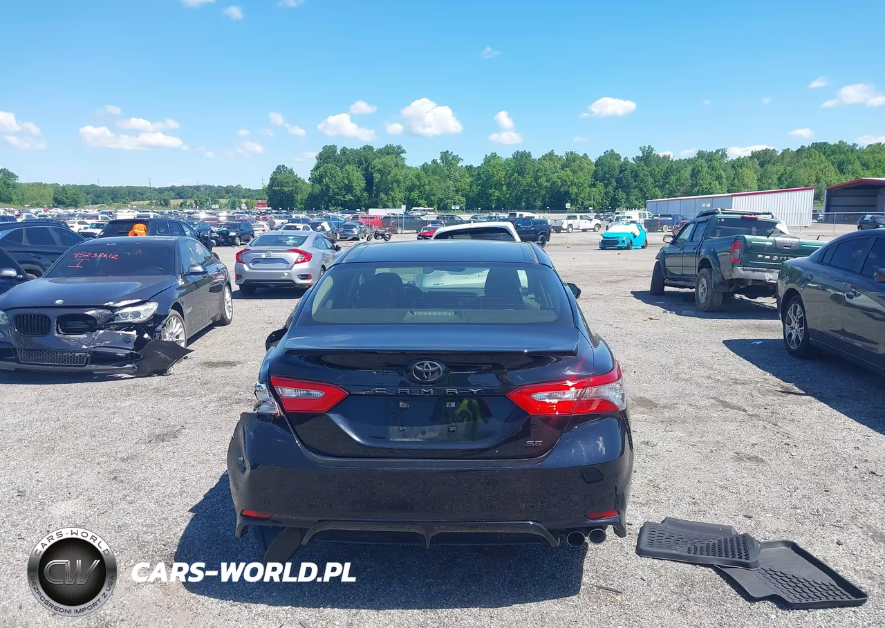 2018 Toyota Camry Se VIN:JTNB11HK7J3027984 - 16