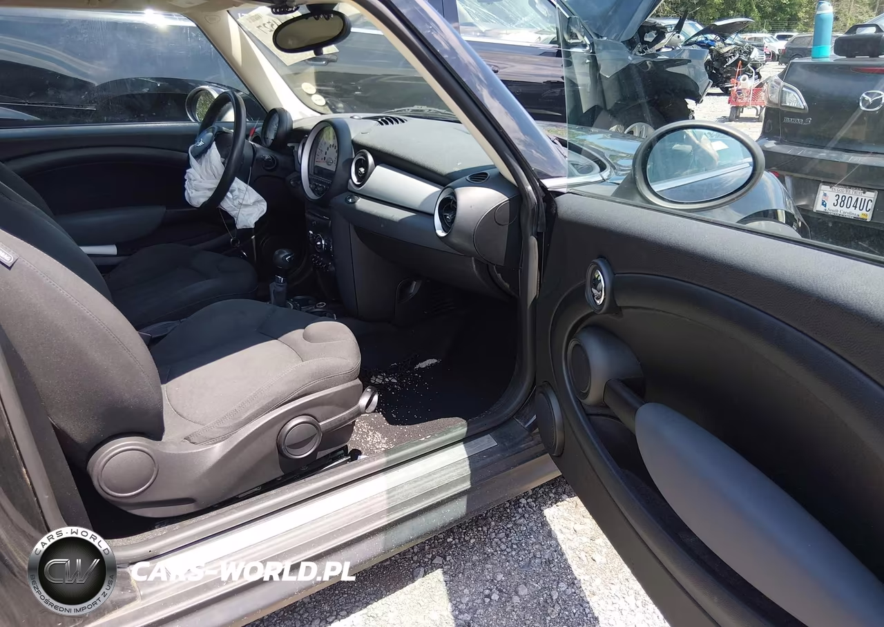 2011 Mini Cooper VIN:WMWSU3C57BT097508 - 5