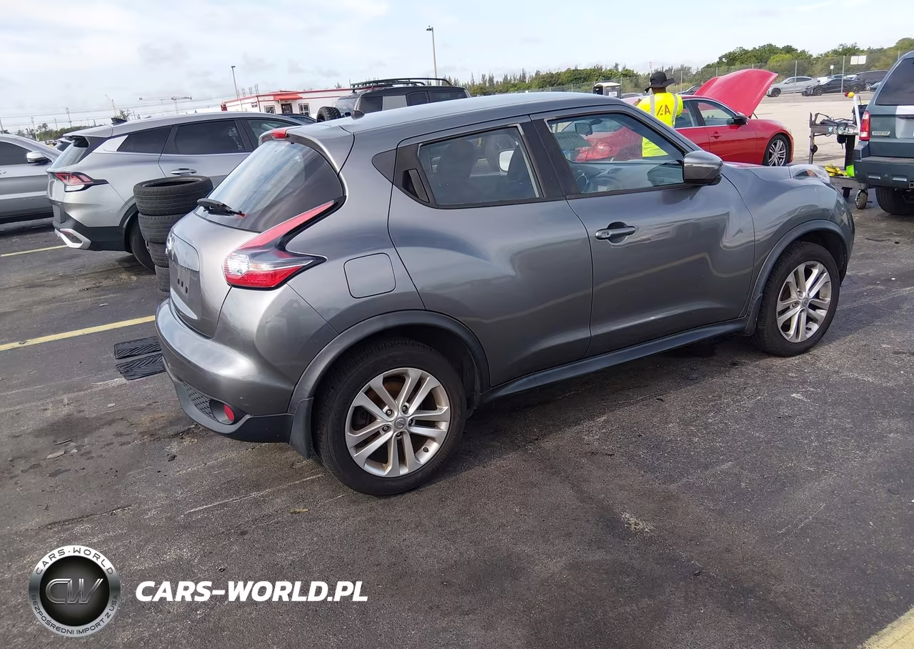2016 Nissan Juke S VIN:JN8AF5MR3GT606964 - 4